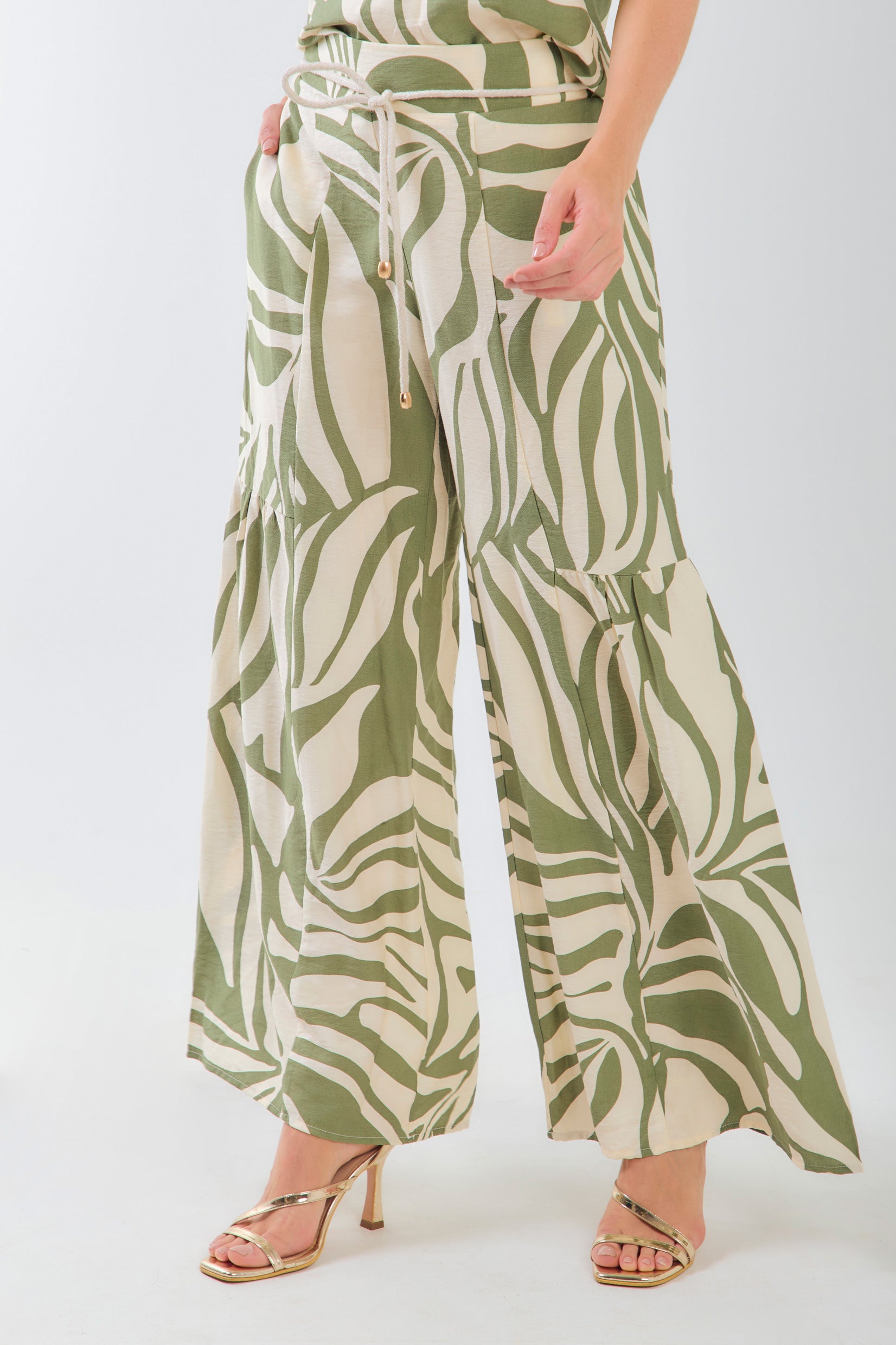 Pantalón palazzo estampado cinturón cordón
