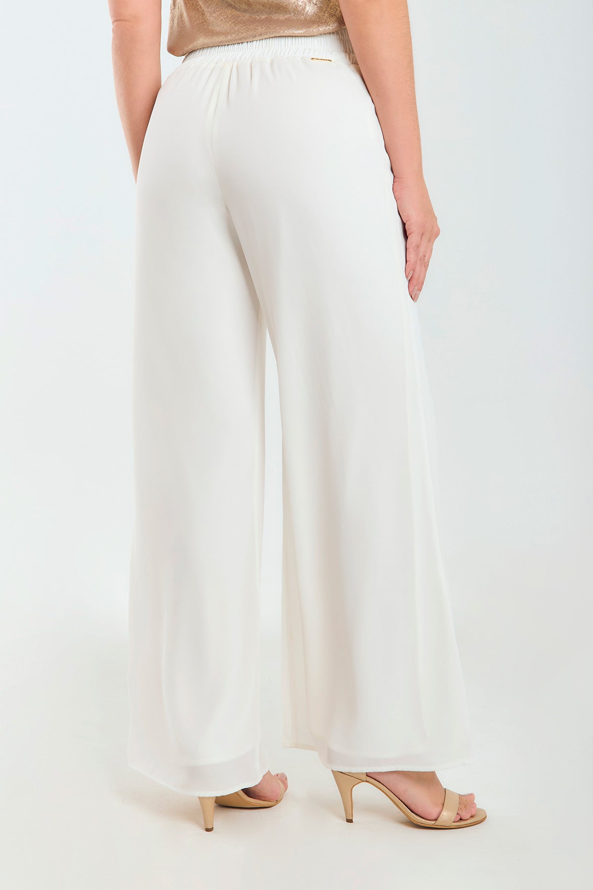 Pantalón básico en chiffon