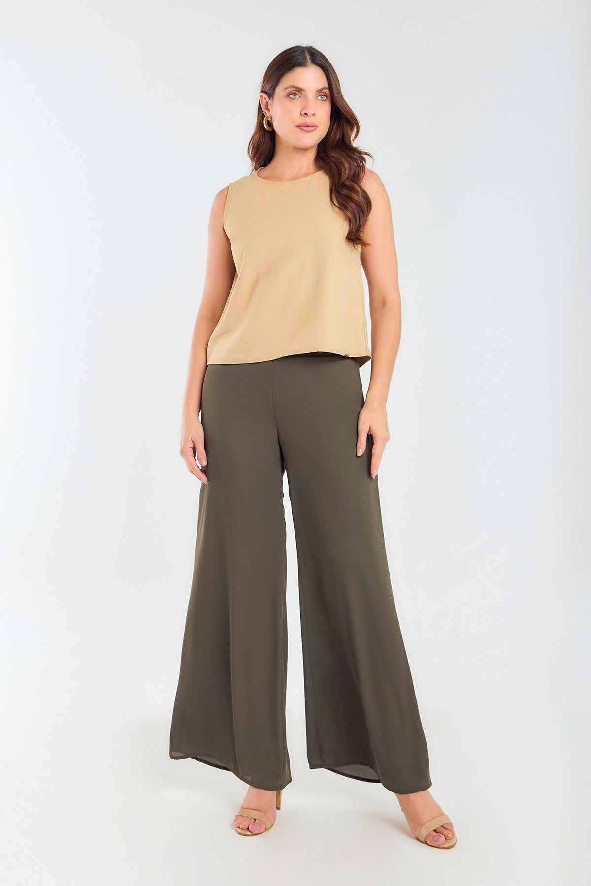 Pantalón básico en chiffon