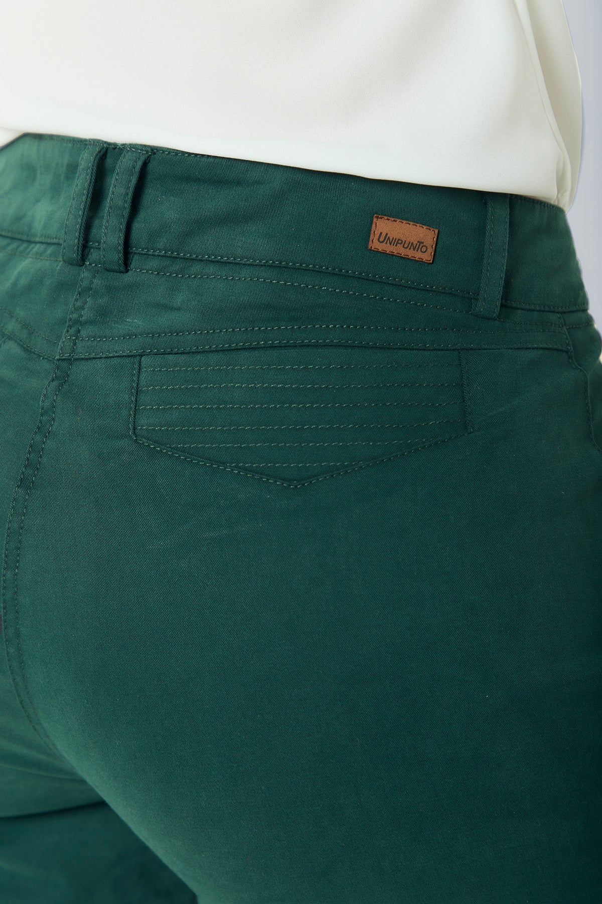 Pantalón en drill bota recta