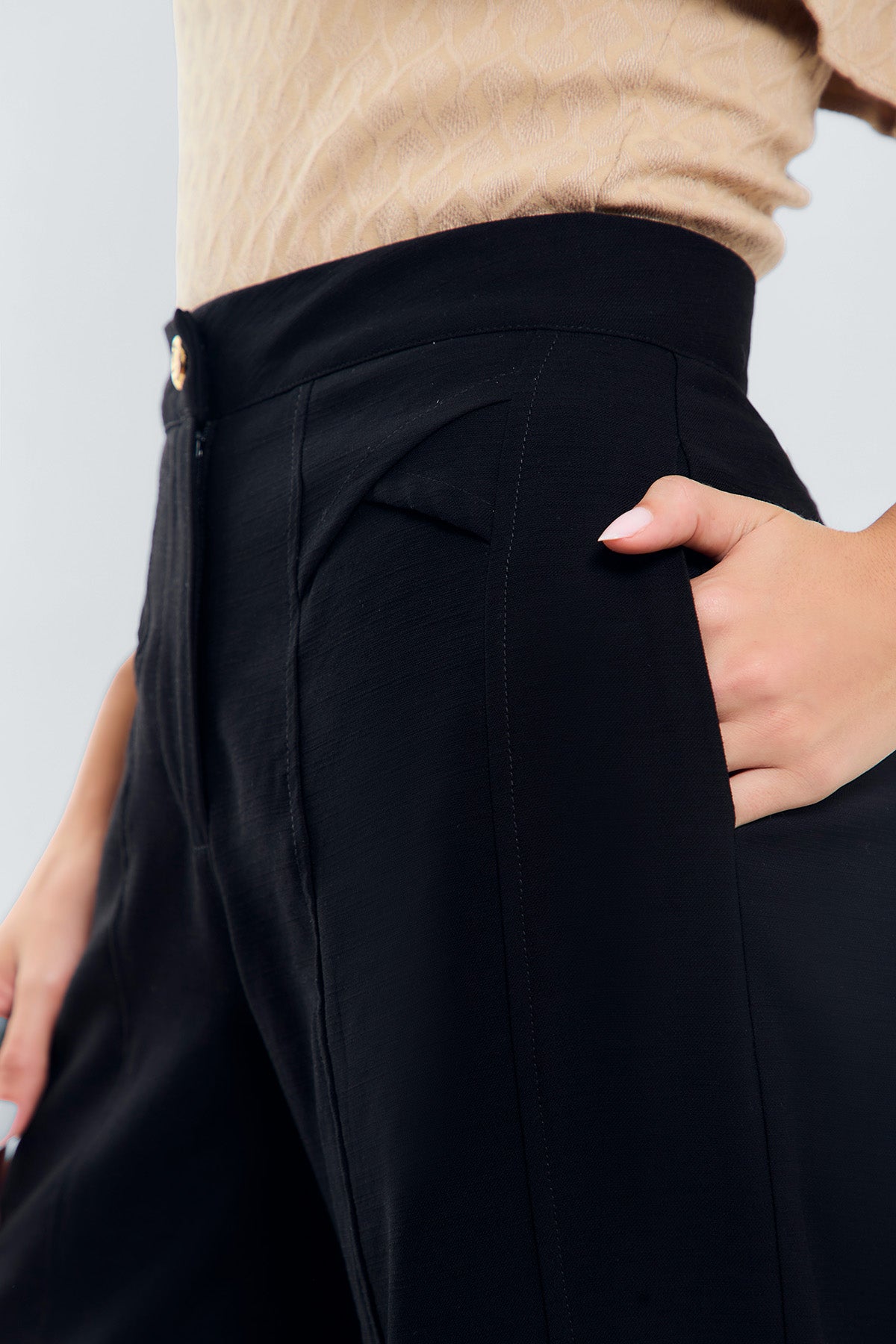 Pantalon palazzo cortes delanteros