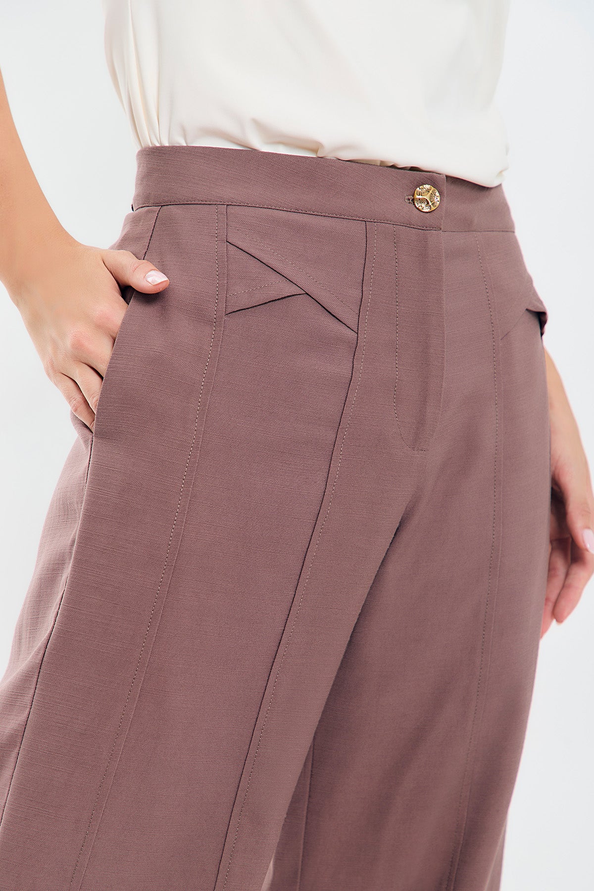 Pantalon palazzo cortes delanteros