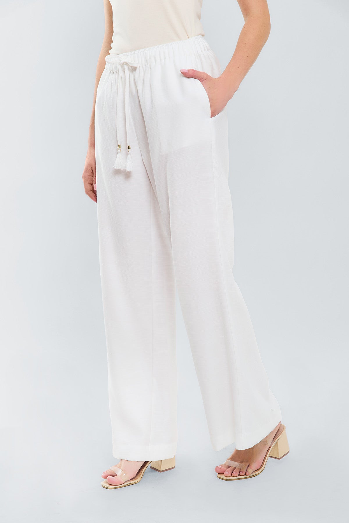 Pantalon palazzo pretina con canal y borla