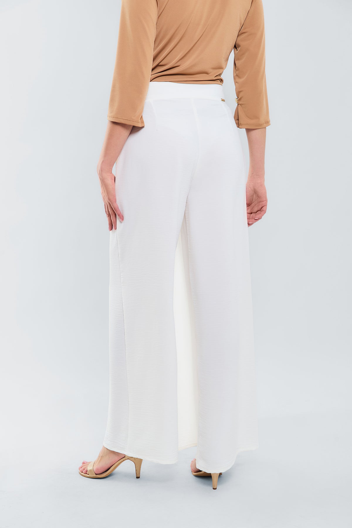 Pantalon pareo c/herrajes later