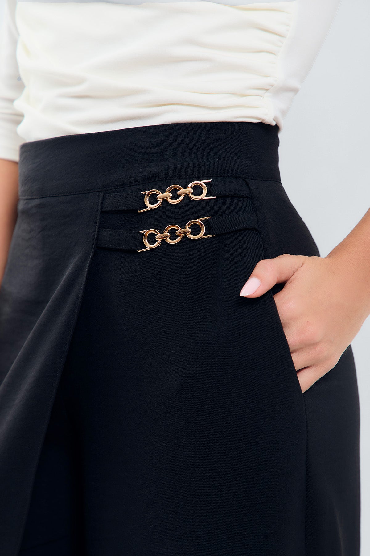 Pantalon pareo c/herrajes later