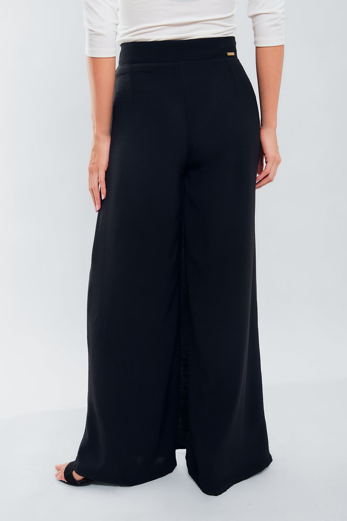 Pantalon pareo c/herrajes later