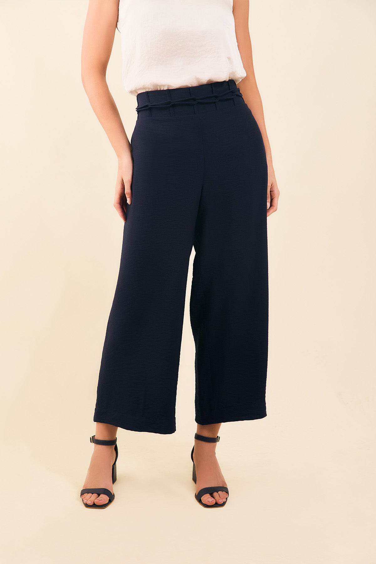 Pantalon culotte pretina con sesgo trenzado