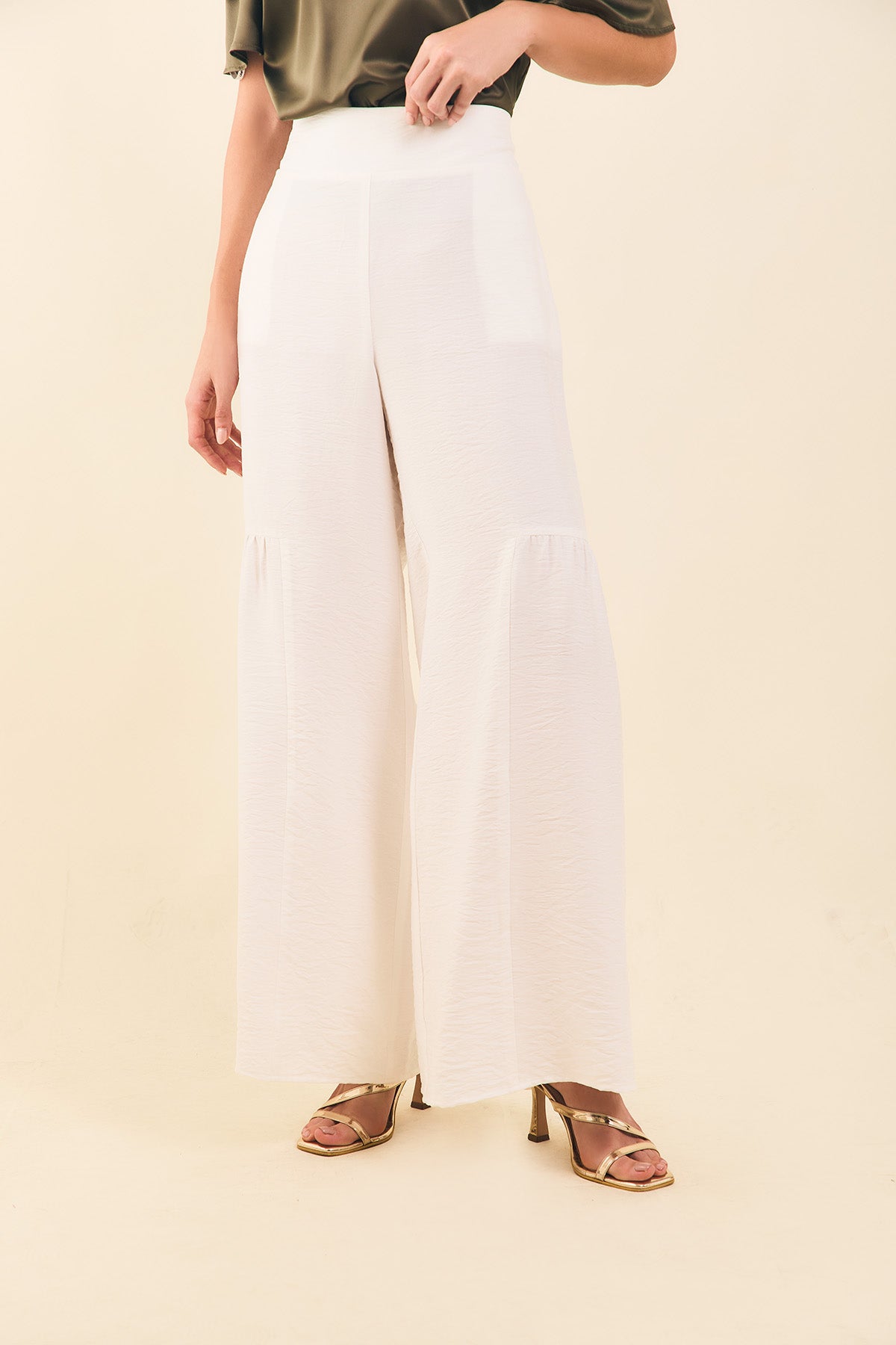 Pantalon palazzo corte zurcido