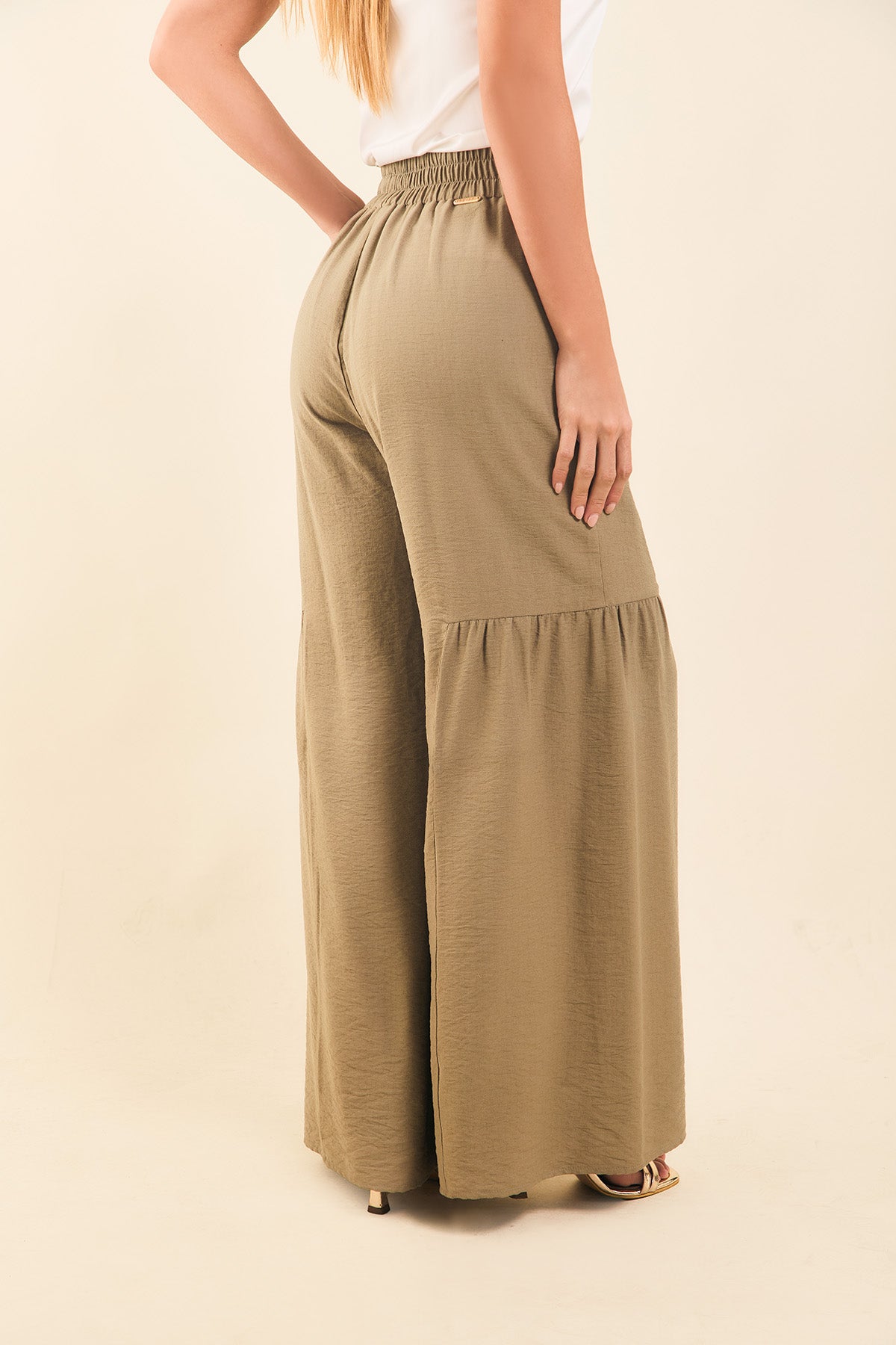 Pantalon palazzo corte zurcido