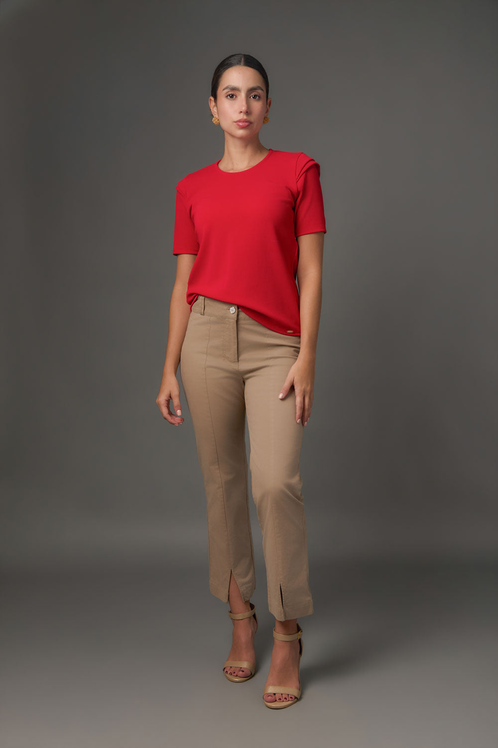 Pantalón Cropped en Algodón con Corte Frontal