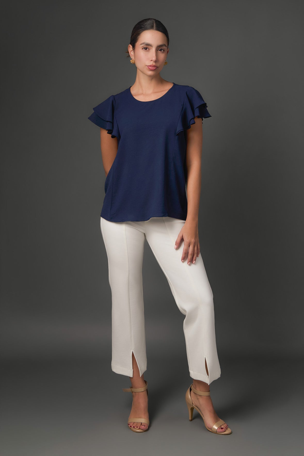 Pantalón Cropped en Punto Roma con Abertura Delantera