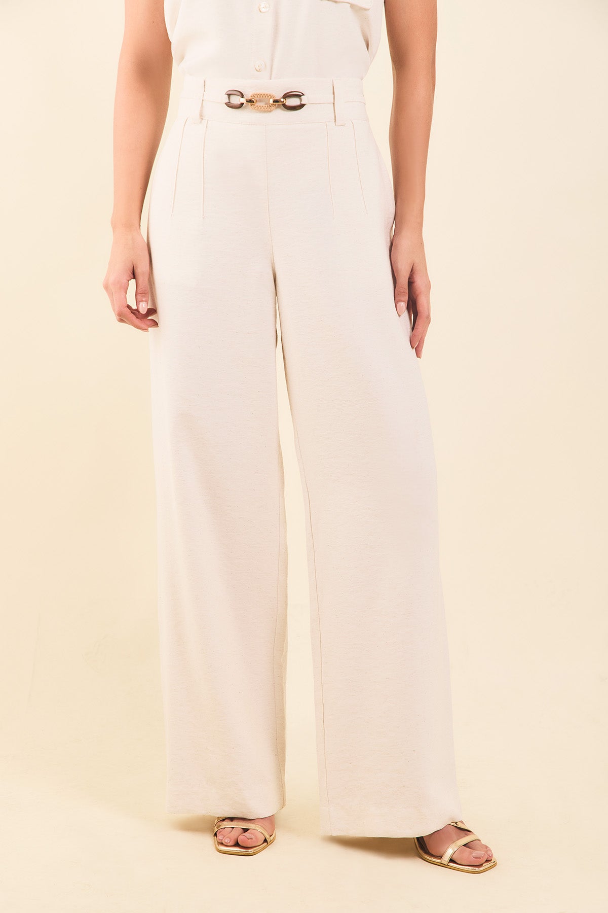 Pantalón palazzo con herraje y pinzas