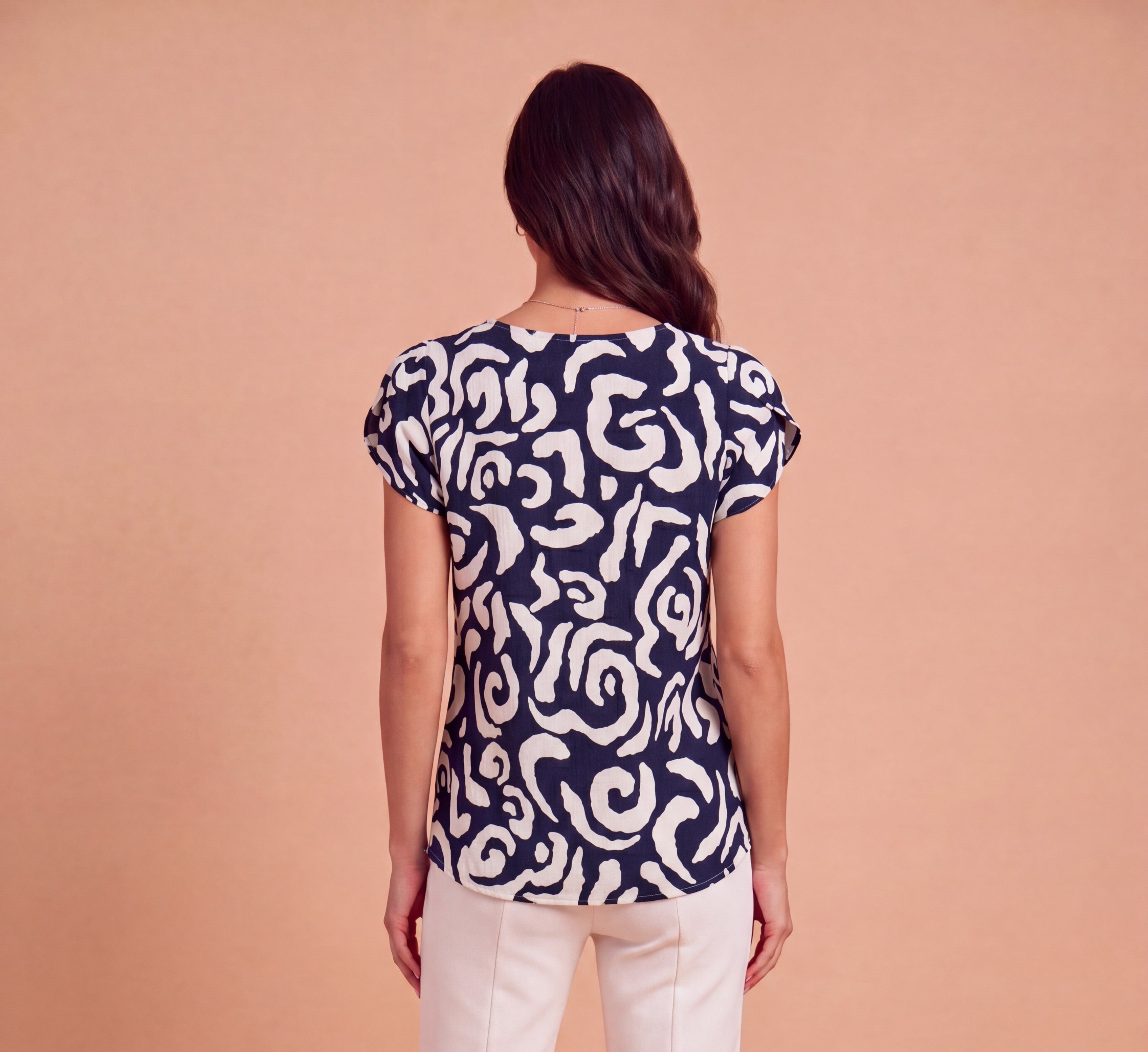Blusa Manga Corta Estampado Remolinos Azul Oscuro y Blanco