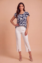 Blusa Manga Corta Estampado Remolinos Azul Oscuro y Blanco